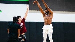 还在苦练！库明加更新社媒晒出一大波近期训练照片&amp;视频