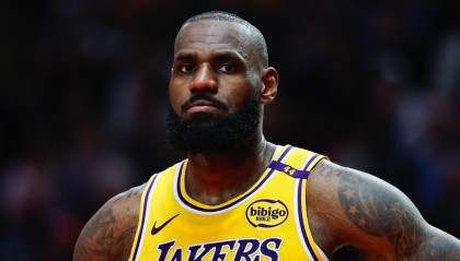 A·史密斯：詹姆斯背后做了很多伤害我和其他同行的事情