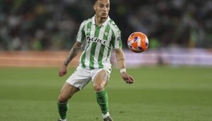 注册入口-ESPN：贝蒂斯决定在财务方面做出努力，正在推进签约安东尼的谈判